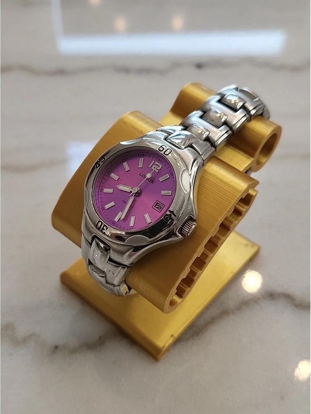 Vtg Lorus Woman’s Watch New Battery Iridescent Purple 6.25